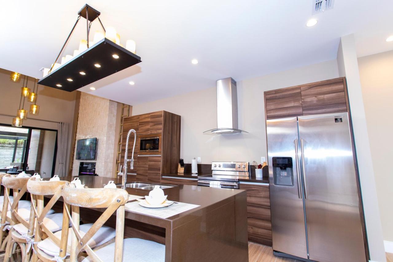 Casa de férias Gorgeous 4 Bd Close To @ Magic Village Yards 3097 *
