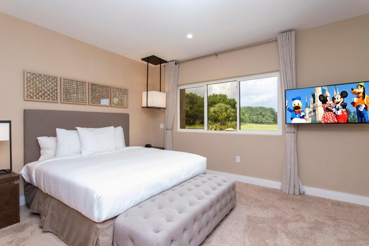 Casa de férias Gorgeous 4 Bd Close To @ Magic Village Yards 3097 Orlando