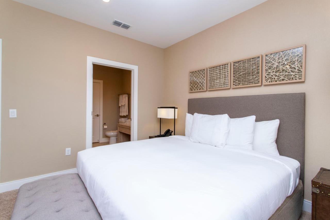 Gorgeous 4 Bd Close To @ Magic Village Yards 3097 Holiday home Orlando